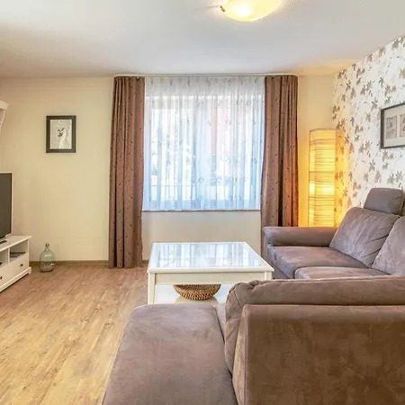 Kietz-flair Am Mueritzufer Mit Balkon Und Terrasse Apartment